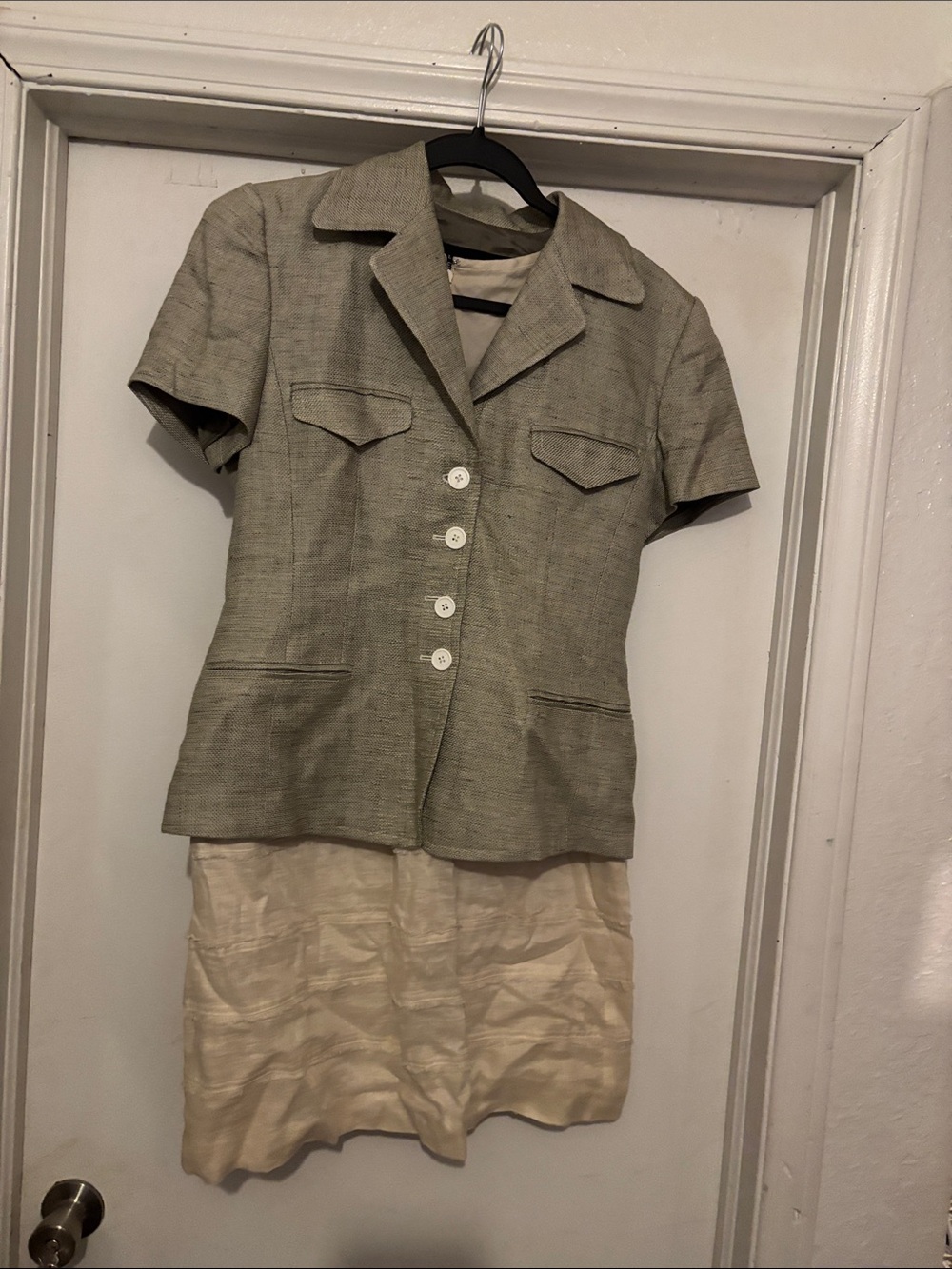 Short-Sleeve Tailored Blazer in Light Beige/Talbots/Linda Allard Tracy